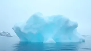Arktis: Riesige Eismasse aus Grönland übersteht Kollision mit Insel