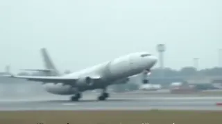 Flugdaten deuten auf fehlerhafte Landemanöver des Amazon-Jets hin