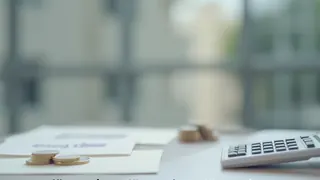 Generationengerechte Betreuung: Wenn Großeltern das Arbeitsmarktversagen kompensieren