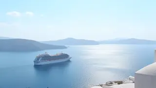 Kreuzfahrt-Todesfall vor Santorini: Medizinische Notwendigkeit statt Sicherheitslücke?