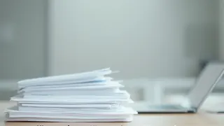 Kritik an Nazi-Codes -Datenbank: Vergleich mit Hexenprozessen und Vorwurf der Paranoia