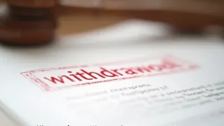Medienaufsicht NRW zieht Verfahren gegen Podcast-Moderator Ben Berndt zurück