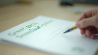 Muslimische Grüne in England und Wales bezeichnen Alkohol auf Veranstaltungen und Koran-Kritik als Islamophobie