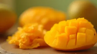 Nährstoffprofil der Mango: Vitamingehalt und diätetische Einschränkungen im Vergleich
