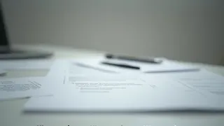 Parlamentsverwaltung in Thüringen: AfD-Fraktion prüft Neutralitätspflicht des Landtagsdirektors