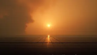 Rauchwolken über den Kontinenten: Die unsichtbare Steuer auf die Solarwende
