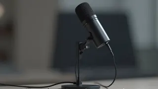 Razer Seiren V3 Pro: Hochpreisiges Mikrofon mit eingeschränkter Kompatibilität