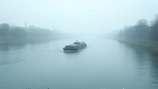 Rhein-Niveau klettert minimal, Schifffahrt bleibt auf Sparflamme