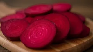 Rote Bete für Hunde: Superfood oder Risiko bei Nierenleiden?