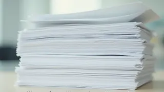 Rückgang bei Inobhutnahmen: Weniger unbegleitete Minderjährige, aber anhaltende Kindeswohlgefahren