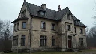Scheitern an Bürokratie: Das Schätzl-Haus zwischen Spendenlogik und kultureller Entfremdung