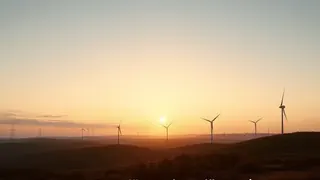 Stromanalyse Woche 38 2026: Windstrom steigt, Preise erreichen Wochenhöchststand