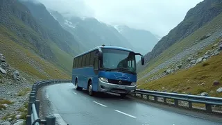 Tragödie im Graubünden: Reisebus verliert Kontrolle, fünf Personen sterben